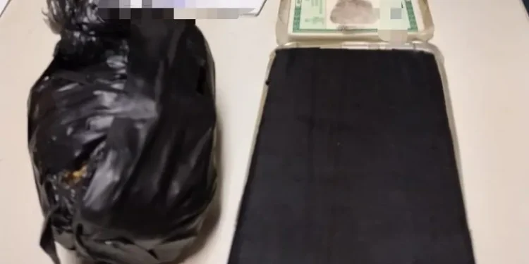 Polícia penal prende mulher tentando entrar com droga e celular no Copemcan e não diz para quem era