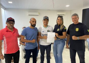 Capitão Samuel assume compromisso com policiais penais de Sergipe