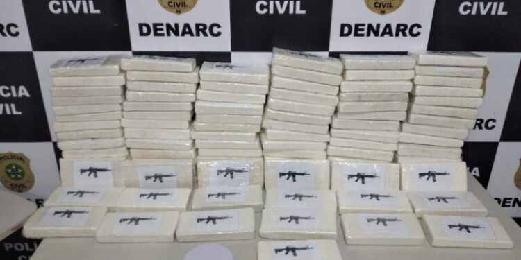 Denarc fecha depósito de drogas e apreende 96 kg de cocaína