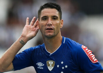 Gigante brasileiro prepara contrato e avança para contar com Thiago Neves em 2023