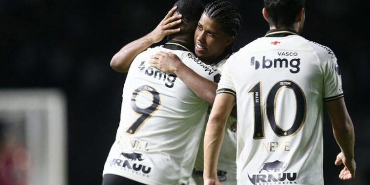 Contra o Londrina, Vasco inicia série de confrontos diretos em busca do acesso à elite do futebol nacional