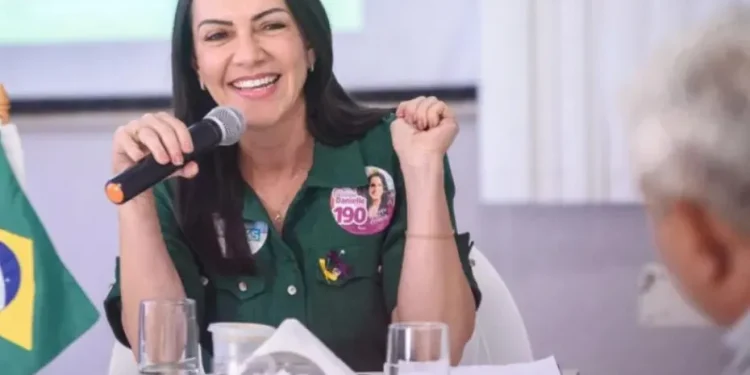Em almoço da Somese, Danielle apresentou suas propostas para a área da saúde