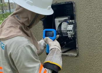 Operação da Energisa com a Polícia Civil flagra furto de energia elétrica no Alto Sertão e Baixo São Francisco