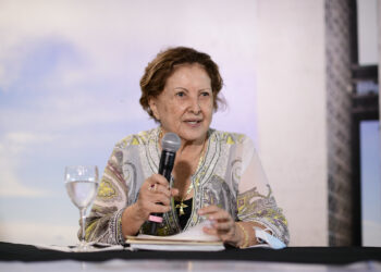 Senadora destaca importância do programa Futuras Cientistas