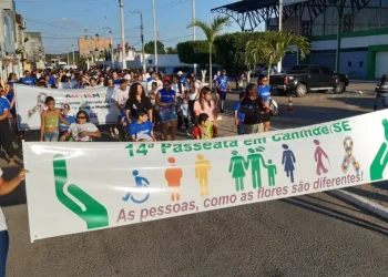 Passeata marca o Dia de Luta da Pessoa com Deficiência em Canindé