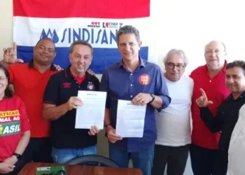 Rogério Carvalho assina Carta Compromisso com o Saneamento Básico