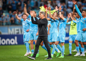 Grêmio espanta crise, vence o Sport e assume vice-liderança da Série B