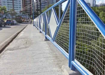 Ponte Godofredo Diniz volta a sofrer atos de vandalismo na estrutura