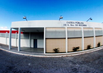 Mulher é presa tentando entrar na Cadeia Pública com substância análoga a cocaína