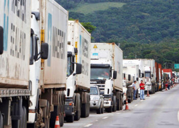 Sancionada lei de apoio à renovação da frota de caminhões e ônibus