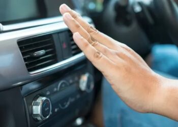 Cinco manias para poupar combustível que fazem carro beber mais