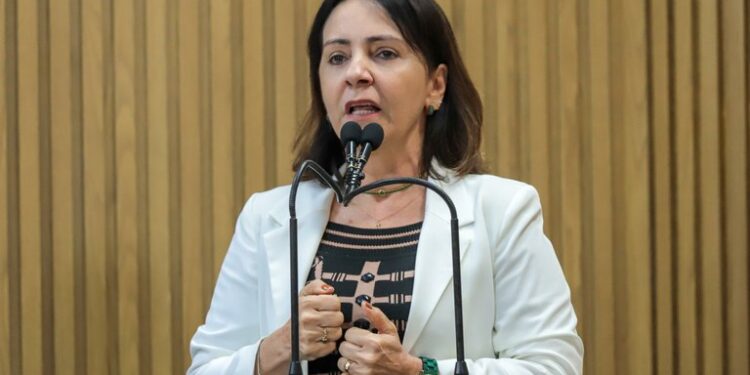 Emília Corrêa: voto consciente é o primeiro passo para a mudança do nosso estado