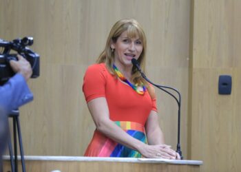 Linda Brasil participa de audiência pública sobre “Visibilidade Lésbica”