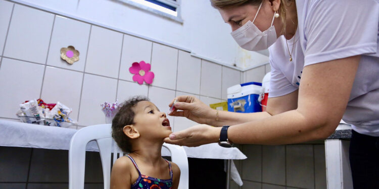 Imuniza São Cristóvão: campanha de vacinação contra poliomielite se estende até 30/09