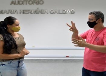 Seduc divulga resultado de seleção para tradutor e intérprete