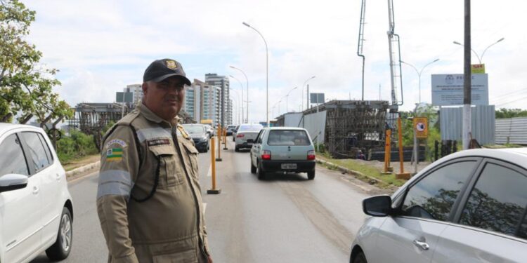 Trânsito sobre a ponte do rio Poxim será alterado nesta terça-feira, 6