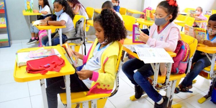 Prefeitura de Aracaju fortalece ações de alfabetização da rede municipal de ensino