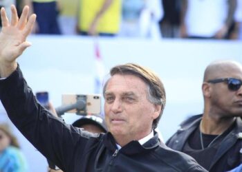 Datafolha: Bolsonaro sobe dois pontos percentuais e chega a 34%