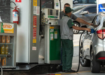 Brasil tem gasolina mais barata que Estados Unidos, Japão e Alemanha
