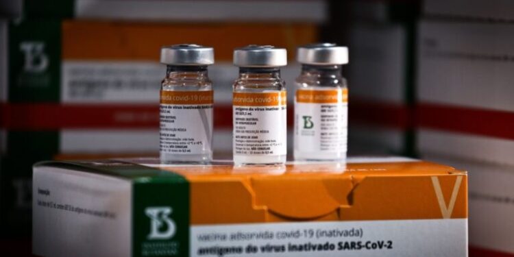 Butantan entrega 1 milhão de doses da CoronaVac para vacinar crianças