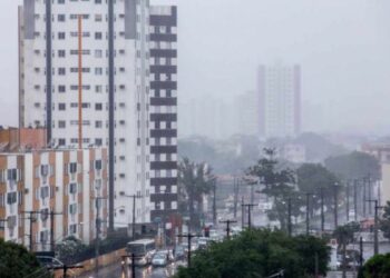 Previsão é de chuvas leves e predominância de céu nublado nos próximos dias