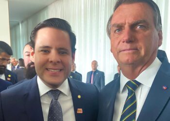 Bolsonaro convoca Rodrigo e outros deputados federais