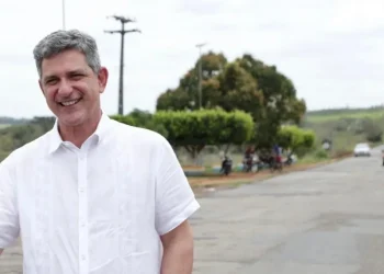 Rogério vai duplicar rodovias, incentivar polo industrial e construir casas