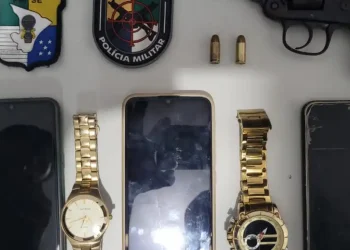 Polícia prende suspeitos de roubo e realiza apreensões em Socorro