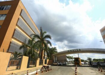 Anvisa autoriza estudo para nova vacina contra a covid-19