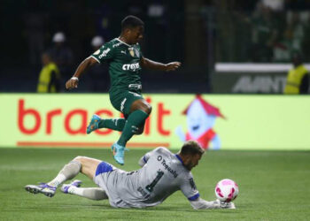 Endrick: garoto de 16 anos estreia no Palmeiras e segue o caminho de outro atacante, Gabriel Jesus