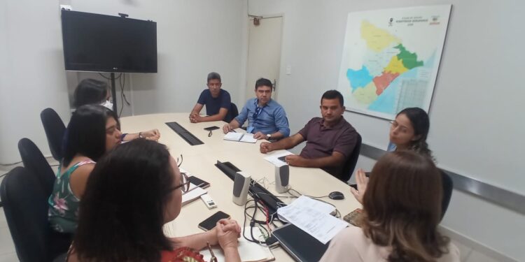 Buscando novas parcerias, Prefeitura de Socorro participa de reunião no ITPS para tratar sobre a carcinicultura e agricultura familiar