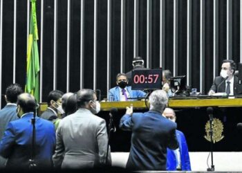 179 deputados já assinaram CPI das pesquisas eleitorais; leia a lista