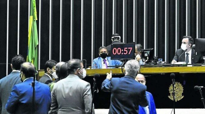 179 deputados já assinaram CPI das pesquisas eleitorais; leia a lista