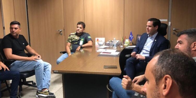 Buscando reeleger Bolsonaro, Rodrigo Valadares se reúne com Direita de Tobias Barreto para montarem estratégias