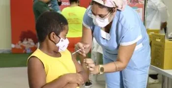 Veja a lista das escolas que terão vacinação contra pólio e Covid-19, em Aracaju