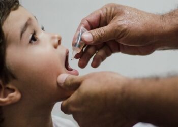Saúde prorroga campanha de vacinação contra a pólio até 22