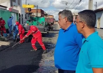 Ruas do município de Itaporanga D´Ajuda recebem pavimentação asfáltica