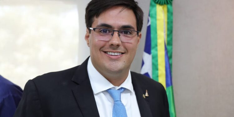 Posse: Talysson de Valmir é reconduzido à Assembleia Legislativa de Sergipe