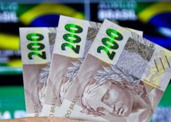 Caixa e 11 bancos começam a oferecer consignado do Auxílio Brasil