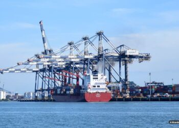 Governo reduz para US$ 55,4 bilhões projeção de superávit comercial