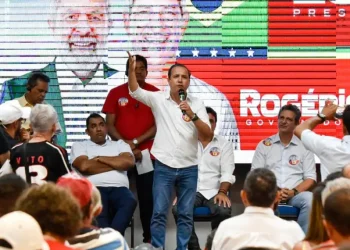 O abuso do poder político e econômico tem sido uma rotina nas eleições, diz Valadares Filho