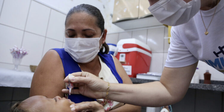 Campanha de vacinação contra Pólio é prorrogada novamente: busca ativa por crianças continua em São Cristóvão