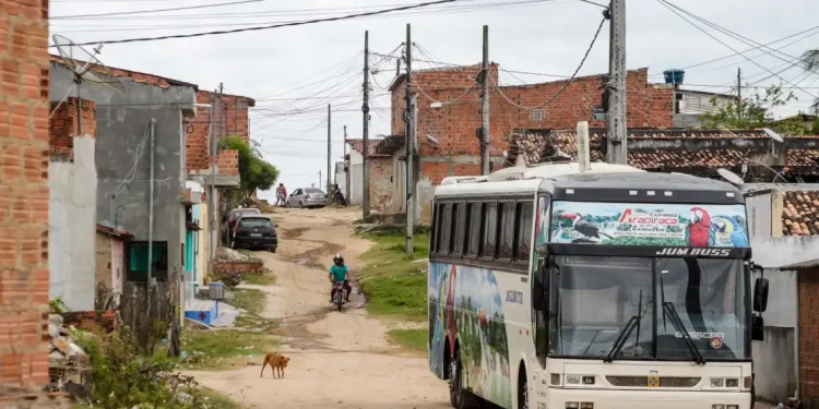 Governador autoriza pavimentação de conjuntos em Propriá