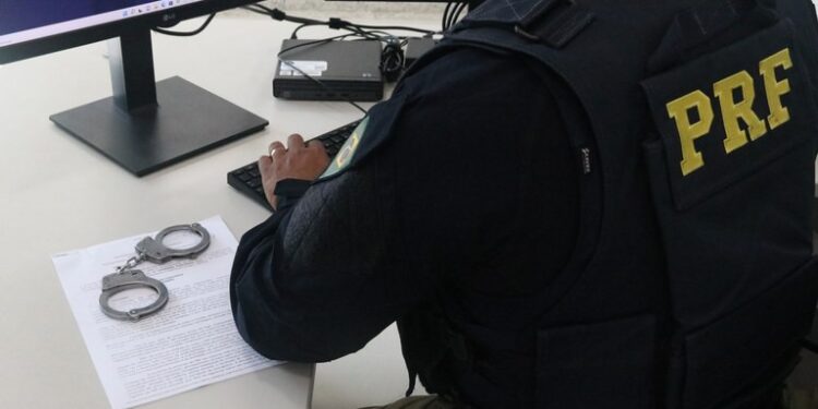 Procurado pela Justiça é preso enquanto tentava sair de Sergipe para o Rio de Janeiro