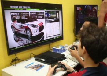 Um em cada dez pais lê termos de consentimento de jogos, diz pesquisa