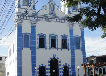 Santo Amaro das Brotas promove festa religiosa com missa, procissão e atrações musicais