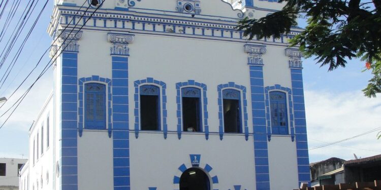 Santo Amaro das Brotas promove festa religiosa com missa, procissão e atrações musicais