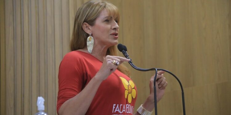 “Próximo domingo o Brasil vai ter o dia mais feliz de nossas vidas”, afirmou Linda Brasil