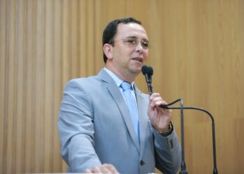 Fábio Meireles agradece à prefeitura início de recapeamento asfáltico no bairro Soledade