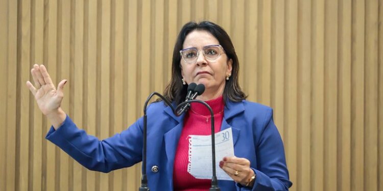 ‘Só em Aracaju uma secretaria impõe o tempo de atendimento dos médicos aos pacientes’